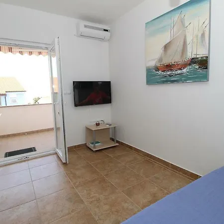 Mandre 6418c Apartment *