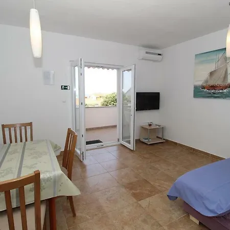 Mandre 6418c Apartment *