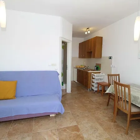 Mandre 6418c Apartment